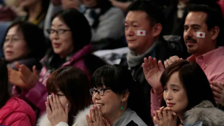 Japan's superfans travel far for figure skating heroes Japan's superfans travel far for figure skating heroes
