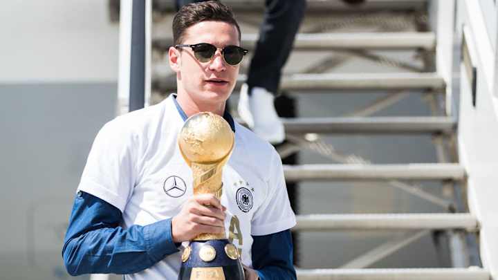 Arsenal and Liverpool Handed Draxler Transfer Blow as PSG Refuse to Sell Star Midfielder