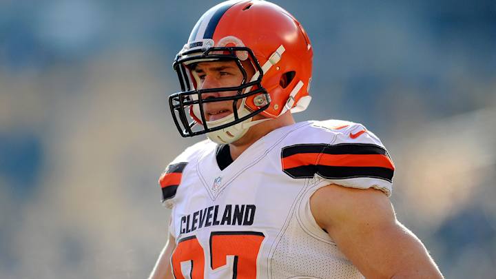 Why Browns Tight End Seth DeValve Decided To Protest During The National Anthem