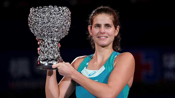 Julia  Goerges Tops CoCo Vandeweghe to Win WTA Elite Trophy