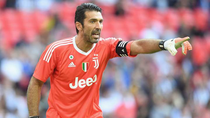 Buffon Joins Messi, Ronaldo as Finalists for UEFA Player of the Year Award