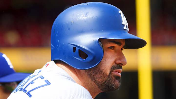 MLB rumors: Latest news, buzz, trades and more