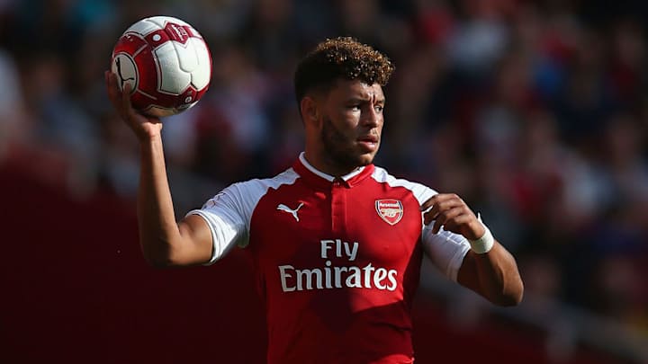 Alex Oxlade-Chamberlain Wants £120k-a-Week to Stay at Arsenal Amid Interest From Rivals Alex Oxlade-Chamberlain Wants £120k-a-Week to Stay at Arsenal Amid Interest From Rivals