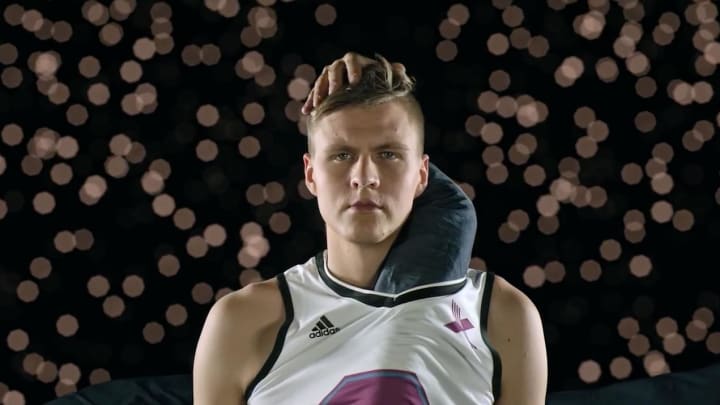 Kristaps Porzingis’s Latvian credit card commercial is an acid trip from hell
