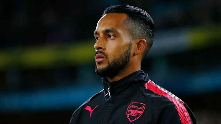 Arsenal Fans Urge Barca to Sign Theo Walcott on Twitter Following Seri Transfer Revelation