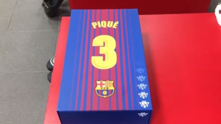 REVELADO | El regalo personalizado que recibió Piqué desde Konami
