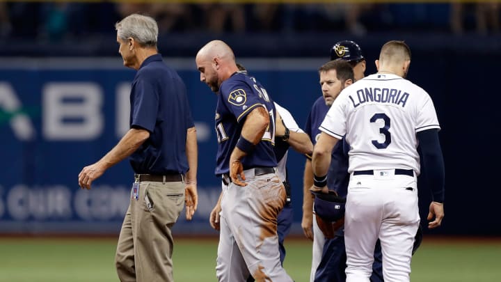 Brewers’ Travis Shaw Hit in Head by Throw, Leaves Game