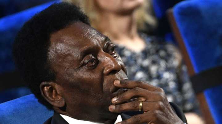 Brazilian Legend Pele Gives 2017 Ballon d'Or Winner Cristiano Ronaldo the Best Possible Tribute Brazilian Legend Pele Gives 2017 Ballon d'Or Winner Cristiano Ronaldo the Best Possible Tribute