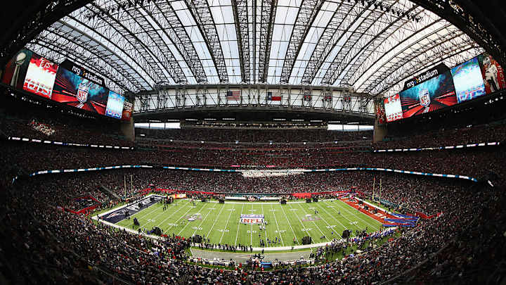 Watch: Luke Bryan sings national anthem at Super Bowl