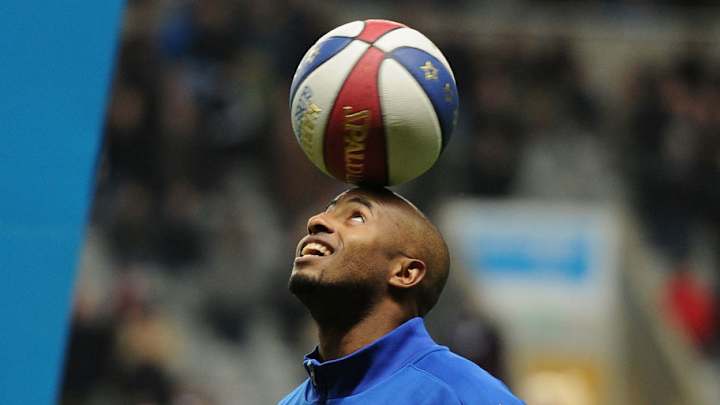 Harlem Globetrotters Have a Perfect Response to Liverpool Boss Jurgen Klopp