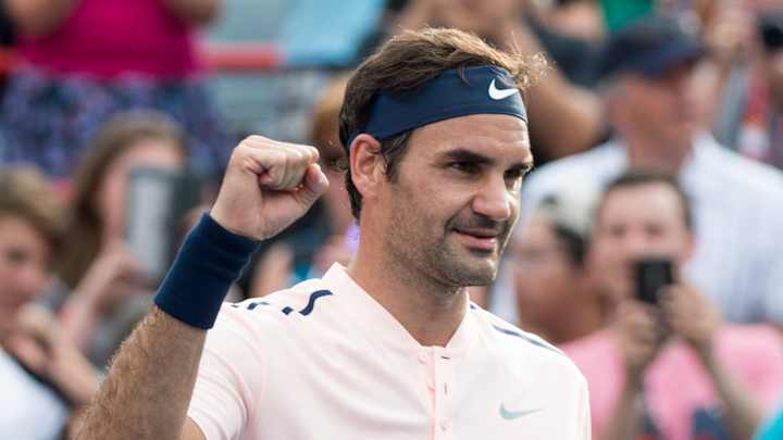 Federer tops Ferrer in 3 sets