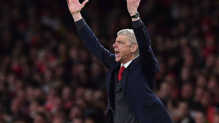 Arsene Wenger Praises His Team's Character After Fighting Back From a Goal Down Against Swansea Arsene Wenger Praises His Team's Character After Fighting Back From a Goal Down Against Swansea