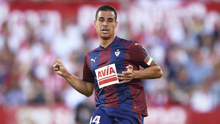 Southampton Lead the Race for the Signature of Eibar's Star Midfielder Dani Garcia