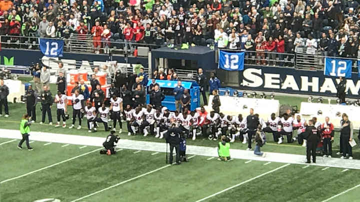 Most Texans Players Kneel, Link Arms During National Anthem After Owner's 'Inmates' Comment