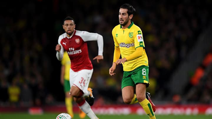 Arsenal Fans Lost the Plot at Gunners Duo Walcott & Coquelin During Cup Win Over Norwich