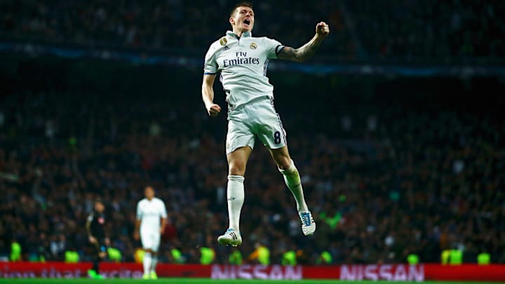 Watch: Real Madrid seizes control vs. Napoli behind Kroos, Casemiro Watch: Real Madrid seizes control vs. Napoli behind Kroos, Casemiro