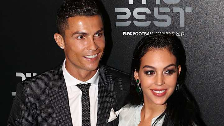 Cristiano Ronaldo y Georgina desvelan el nombre de su hija por Instagram