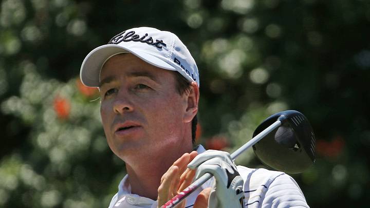 Rumford wins World Super 6 title, regains European Tour card