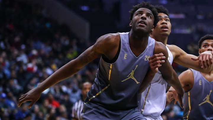 Report: Five-Star Recruit Mitchell Robinson Will Not Play College Basketball This Season