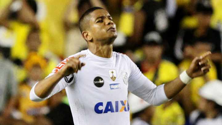 La polémica respuesta de jugador de Santos contra Alfaro Moreno