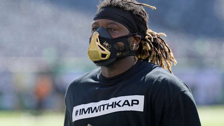 Miami Dolphins Players Wore #IMWITHKAP Shirts in Pregame, Lock Arms During Anthem
