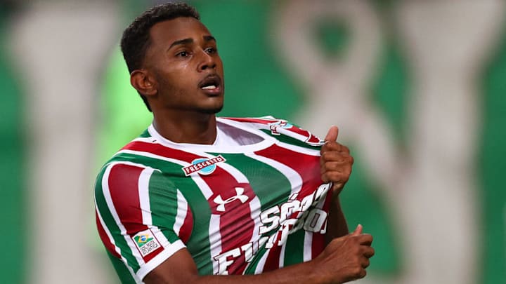 PSG Plan to Avoid FFP Punishment as Green Light Given to Chase €10m Midfielder