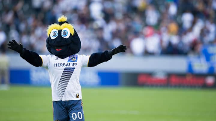 LA Galaxy mascot trolls Jose Mourinho, Manchester United
