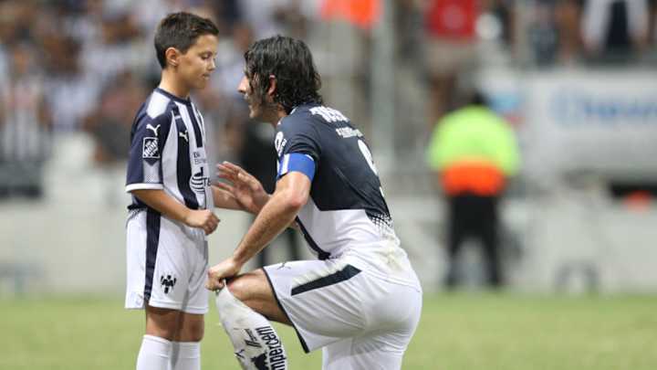 ¡LO TIENES QUE VER! | El golazo que marcó el hijo de Aldo De Nigris en la despedida de su papá ¡LO TIENES QUE VER! | El golazo que marcó el hijo de Aldo De Nigris en la despedida de su papá