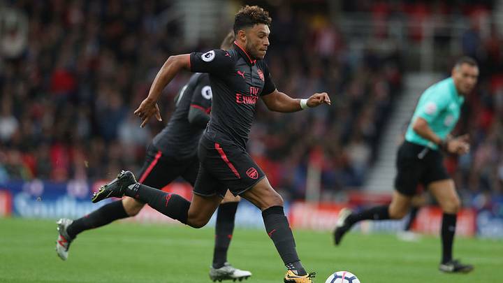 Alex Oxlade-Chamberlain's Tweets Reveal a lot Regarding His Move to Chelsea Alex Oxlade-Chamberlain's Tweets Reveal a lot Regarding His Move to Chelsea