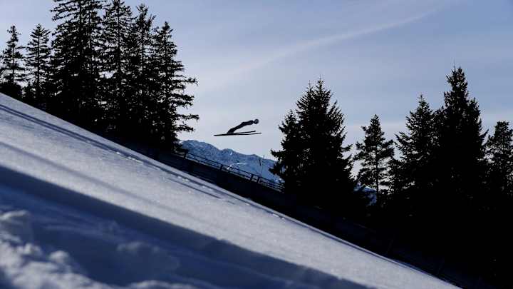 Rydzek edges Frenzel for 2nd straight Nordic combined win Rydzek edges Frenzel for 2nd straight Nordic combined win