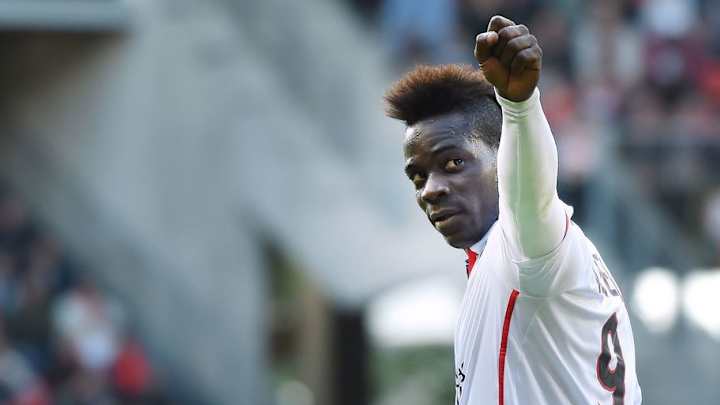 Mario Balotelli Shares His Opinion on Neymar-Cavani 'Feud' & Nobody Understands What He Means