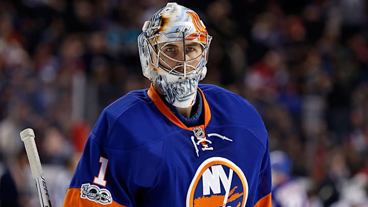Islanders goaltender Thomas Greiss criticized for social media likes