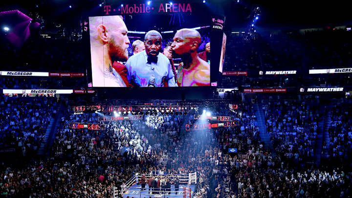 Fan Wants Showtime To Pay For Mayweather-McGregor Streaming Problems