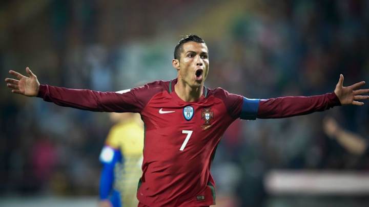 Las leyendas del fútbol mundial que tienen menos goles que Cristiano Ronaldo a nivel de selecciones Las leyendas del fútbol mundial que tienen menos goles que Cristiano Ronaldo a nivel de selecciones