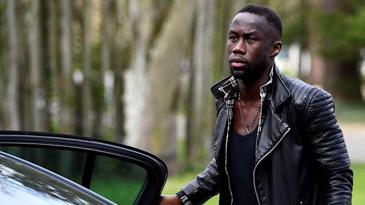 Report: Bacary Sagna Searches for New Challenge After Manchester City Exit Report: Bacary Sagna Searches for New Challenge After Manchester City Exit