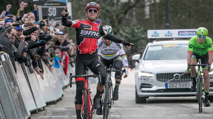Van Avermaet wins Het Nieuwsblad