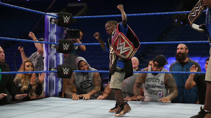 WWE comes through in a big way for teen with chronic liver disease WWE comes through in a big way for teen with chronic liver disease