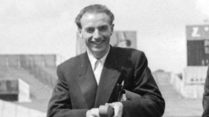 England Legend Sir Stanley Matthews' First Pro Contract Worth £5-Per-Week Goes to Auction