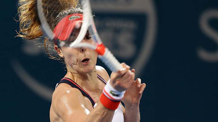 Two-time major winner Kuznetsova wins opener in Sydney