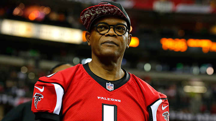 Samuel L. Jackson is live-tweeting the Super Bowl Samuel L. Jackson is live-tweeting the Super Bowl