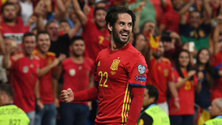 Golazo! 11 Stunning Strikes From the International Break Golazo! 11 Stunning Strikes From the International Break