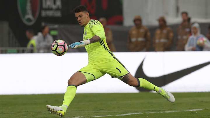 Benfica sells goalkeeper Ederson to Manchester City for $45 million