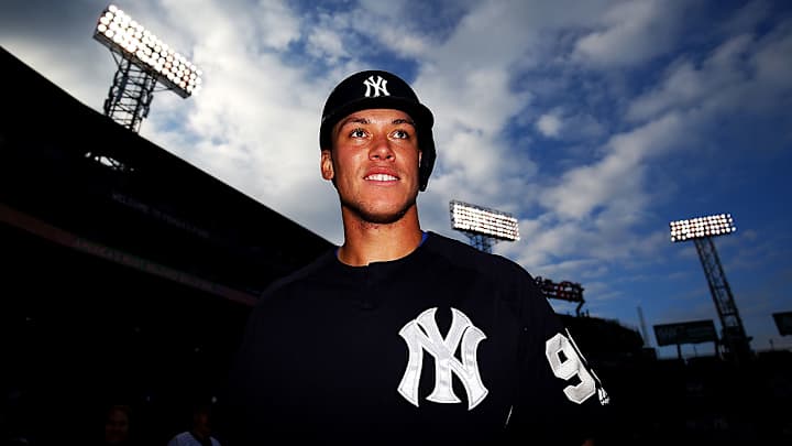 6'7" Aaron Judge fools Yankees fans in Tonight Show segment