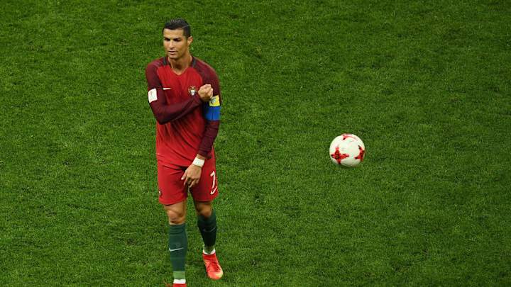 How Much Cristiano Ronaldo Would Cost if a Premier League Team Wanted to Sign Him?