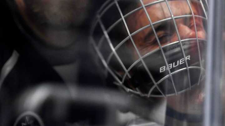 Chris Pronger crushed Justin Bieber Chris Pronger crushed Justin Bieber