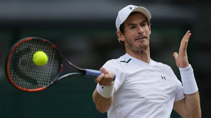 Murray interrupts question at Wimbledon to point out mistake