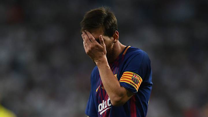 Barcelona Left Sweating as Lionel Messi Still Hasn't Signed Contract Extension