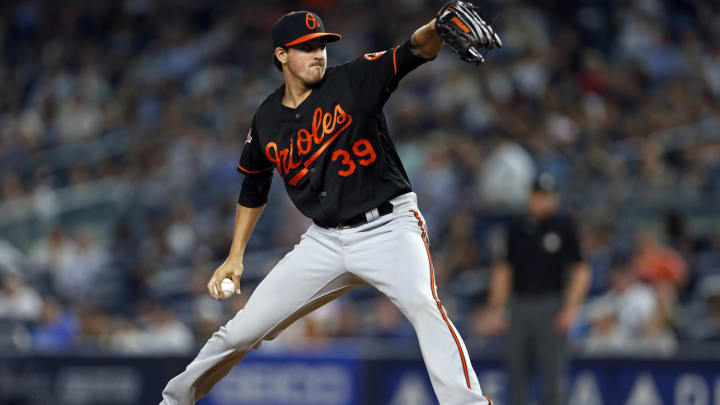 Watch: Kevin Gausman ejected after Xander Bogaerts hit by breaking ball