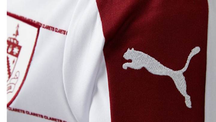 PHOTO: Burnley Unveil Their Stunning New Away Kit for the 20178/18 Campaign