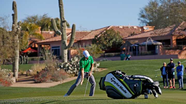 An takes Phoenix Open lead in front of record 204,906 fans
